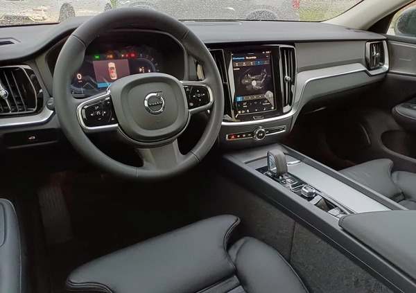 Volvo S60 cena 199714 przebieg: 10, rok produkcji 2024 z Darłowo małe 301